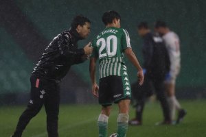 Rubi y Diego Lainez en un partido del Betis en el Benito Villamarín.