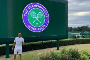 Javi Barranco empieza su camino en Wimbledon este lunes.