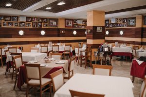 Imagen de los salones del Restaurante Escánez de Garrucha.