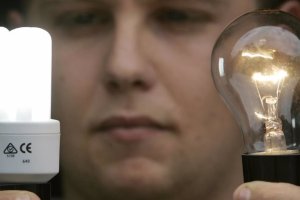 El IVA de la luz pasará a ser del 5%.