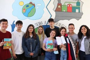 Imagen de archivo de alumnos del IES Alto Almanzora en una actividad.