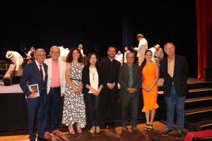 Varios de los integrantes de Almería Tierra Abierta con los organizadores del acto