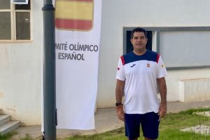 El entrenador mojonero en la concentración de la Selección.