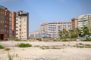 En este solar se ubicará el nuevo centro de salud.