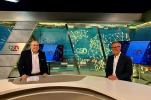 José Guirao y A. Torres en el plató de Canal Sur Almería.