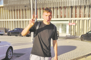 Marko Milovanovic posa para LA VOZ en el Power Horse.