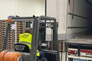 La droga iba escondida en un camión, entre berenjenas y pimientos.