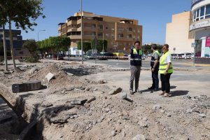 Francisco Góngora, alcalde de El Ejido, visitando las obras.