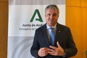 Juan de la Cruz Belmonte, delegado provincial de Salud.