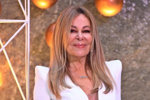 Ana Obregón revela quién le parece el político mejor preparado actualmente.