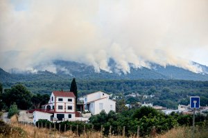 Dos incendios se mantienen en el nivel 2 de peligrosidad.