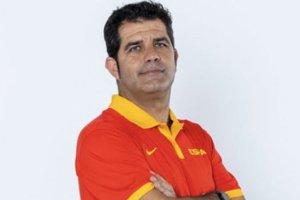 Raúl Fernández sigue con su proyecto nacional.