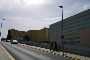 Los pacientes hospitalizados con covid han vuelto a subir de 50 en Almería.