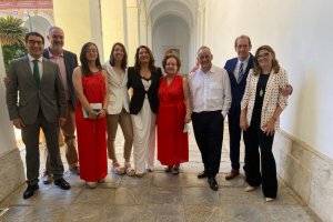 La consejera Carmen Crespo con su familia y parte de su equipo en Agricultura