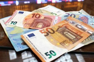 ¿Cuánto cobra un árbitro en Primera?