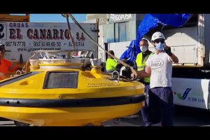 Una boya de Puertos del Estado para la medición de temperaturas y oleajes