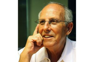 Diego Morata Artés ha sido cirujano jefe de la Plaza de Toros de Almería desde 1972 hasta 2019, pasando el testigo a Gabriel López Ordoño.