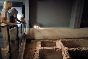 Visita al enclave arqueológico por parte de Eloísa Cabrera