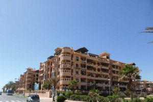 Edificio de apartamentos turísticos en El Ejido.