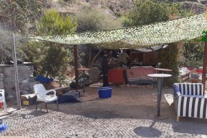 Chiringuito ilegal de la Cala de San Pedro.