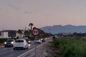 Carretera de la costa en el municipio de Vera.