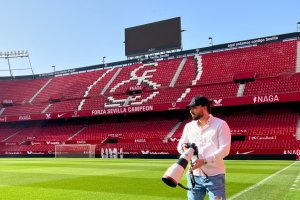 Alejandro Vargas en el Sánchez Pizjuán.