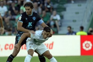 Babic en el Elche-Almería.