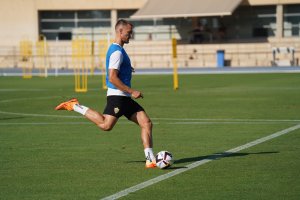 Rodrigo Ely en el campo Anexo del Estadio de los Juegos Mediterráneos.