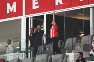 Turki celebra la victoria ante el Sevilla.