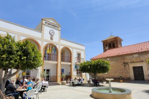 Plaza de la Constitución de Enix.