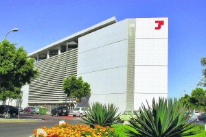 Edificio de la Seguridad Social en el barrio de Cortijo Grande de Almería.