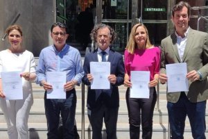 Julia Ibáñez, Manuel Guzmán, Pablo Venzal, Maribel Sánchez y Juan José Salvador.
