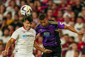 Joaquín Fernández en el Sevilla-Valladolid (1-1).