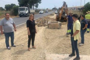 Visita de Esperanza Pérez y varios concejales a las obras entre Campohermoso y San Isidro.