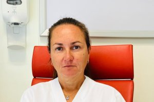 Marina Barber, coordinadora y psicóloga del Espacio Terapéutico mOmA (Mirada, Movimiento y Aprendizaje) del Hospital Vithas Almería.