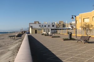 El barrio de Cabo de Gata se ha quedado sin conexión a internet.