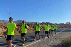 Javier Aureliano García y varios diputados durante la peregrinación a Dalías.