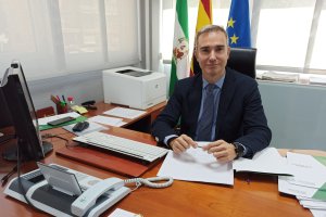 Amós García Hueso, delegado de Empleo.