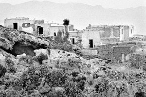 Vista de las casas que colgaban sobre el barranco de la Hoya.
