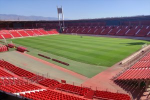 El césped del Estadio de los Juegos Mediterráneos está espectacular.