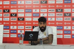 Samú Costa en rueda de prensa.