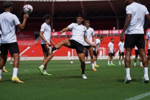 Lucas Robertone quiere ver algo positivo en el mar de dudas del Almería.