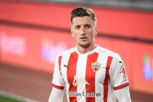 Iván Balliu fue el primer fichaje de la era Turki Al-Sheikh en el Almería.