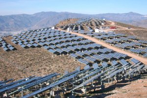 Imagen de archivo de una planta solar.