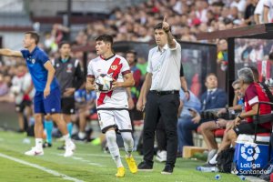 Andoni Iraola en la banda de Vallecas en el Rayo Vallecano-Mallorca.