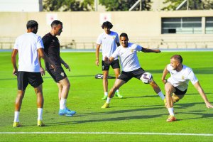 Los futbolistas tienen que creer en sus posibilidades y ganar en casa.