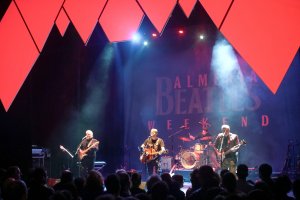 Tributo a los Beatles en el Cervantes.