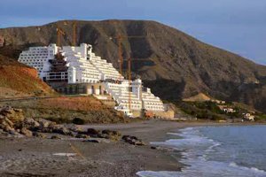 El Algarrobico en Carboneras.