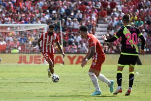 Samú se coloca con cuatro amarillas.