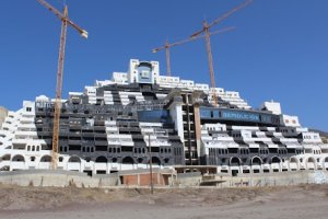 Greenpeace pide a TSJA que no dé más plazo a Carboneras con el Algarrobico.